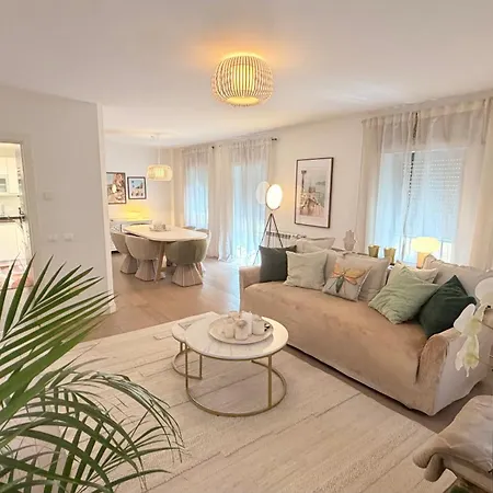 Townhouse In The Heart Of Historic Center, 5 Minutes Walk From The * Cascais