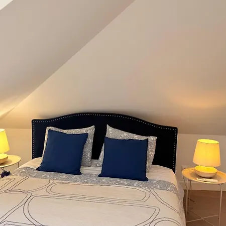 Townhouse In The Heart Of Historic Center, 5 Minutes Walk From The *