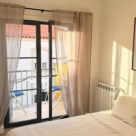 Townhouse In The Heart Of Historic Center, 5 Minutes Walk From The Casa vacanze Cascais