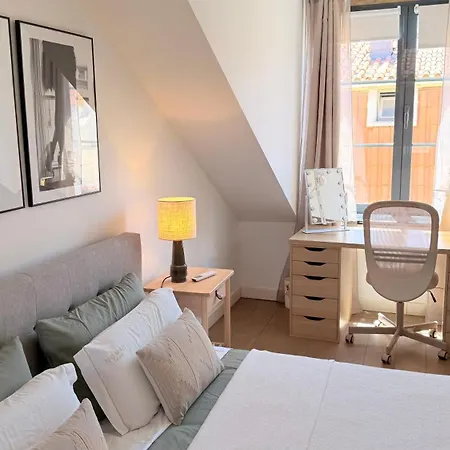 بيت للعطل Townhouse In The Heart Of Historic Center, 5 Minutes Walk From The