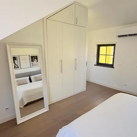 Townhouse In The Heart Of Historic Center, 5 Minutes Walk From The * Cascais