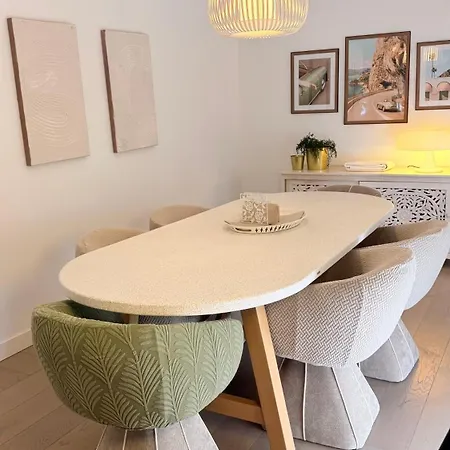 Townhouse In The Heart Of Historic Center, 5 Minutes Walk From The بيت للعطل *